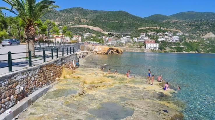 Συνεχίζεται το πρόγραμμα θερμαλισμού του Δήμου Κορινθίων στην Αιδηψό για τα μέλη των Κ.Α.Π.Η.
