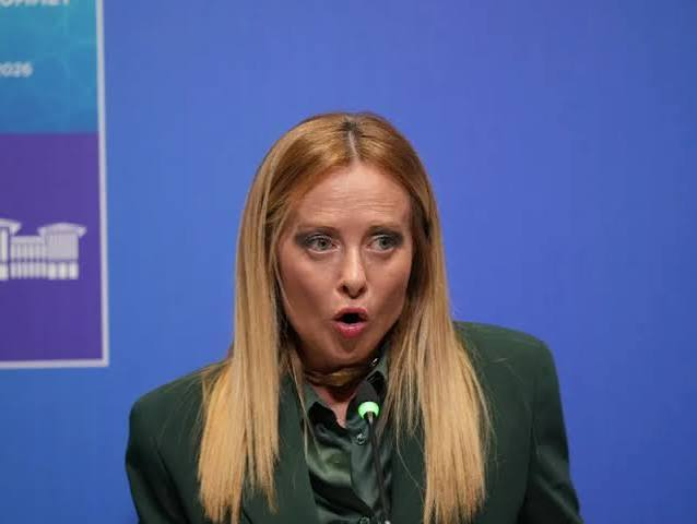 Μελόνι: Ανώτατο όριο ξένων μαθητών στις σχολικές τάξεις