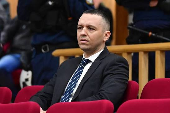 Η επιστροφή του Ηλία Κασιδιάρη ανακατεύει την πολιτική «τράπουλα»