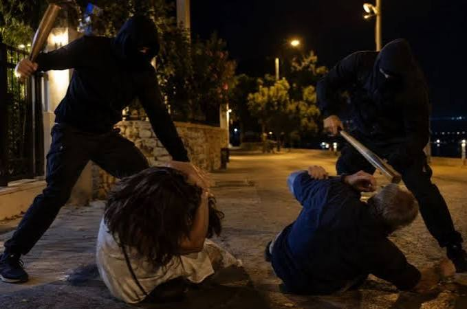 Πύργος: 26χρονος φέρεται να επιτέθηκε με ρόπαλο στην πρώην σύντροφό του και τον πατέρα της – Μαζί του και φίλος του