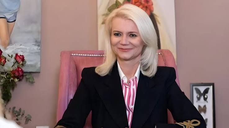 «Διέκοψε την αγωγή σου, θα πάθεις καρκίνο» – Νέα καταγγελία για το ιατρείο της Καρνεάδου
