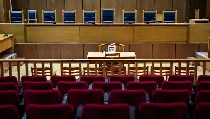 Μαγνησία: Στο εδώλιο 41χρονος που κατηγορείται για τον βιασμό της 9χρονης θετής κόρης του